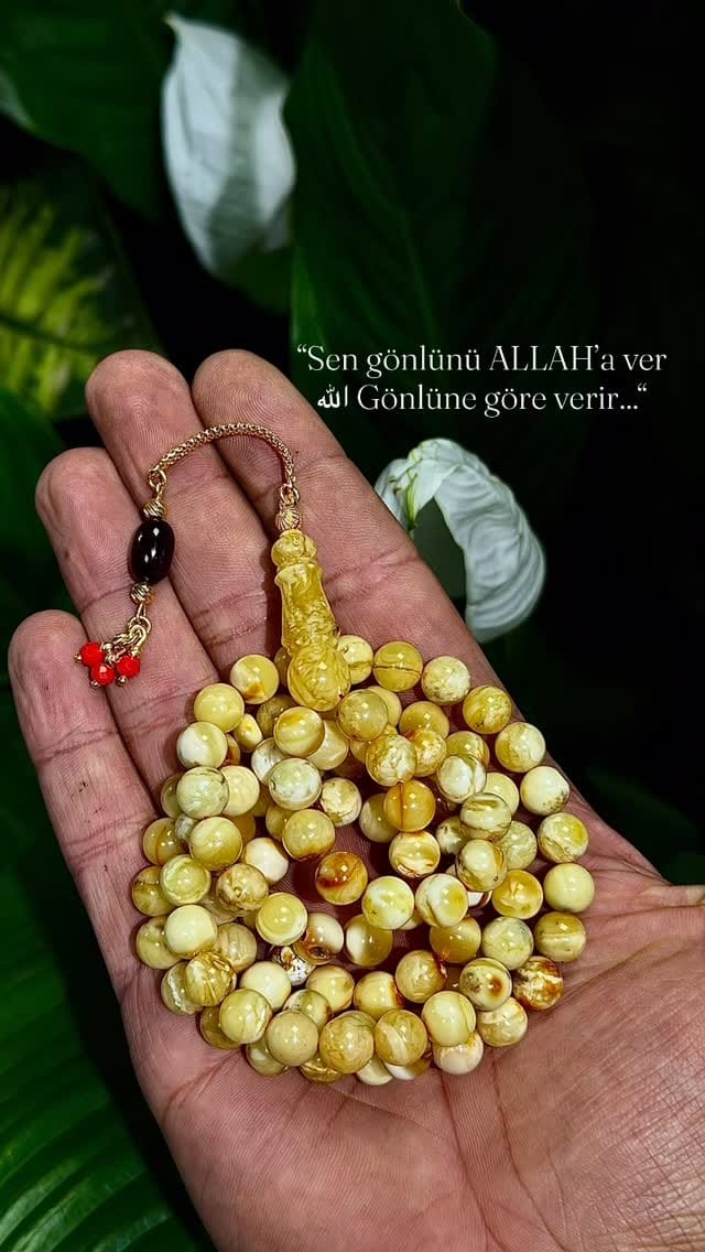 Post 3 by AKÖZCAN LUXURY on Instagram (video)