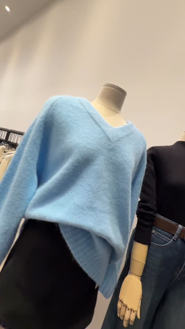 Post 4 by 광주옷가게 hee on Instagram (video)