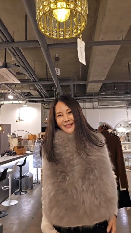 Post 8 by 박영선 on Instagram (video)
