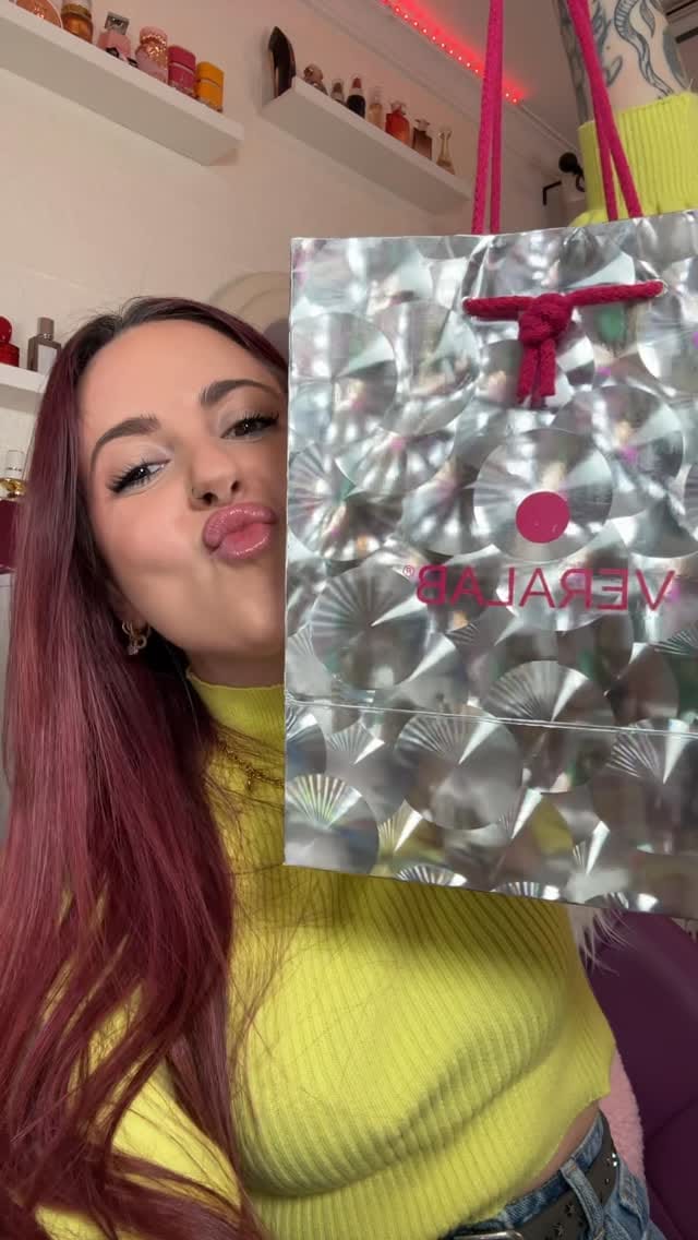 Post 6 by Isa Sanchez on Instagram (video)