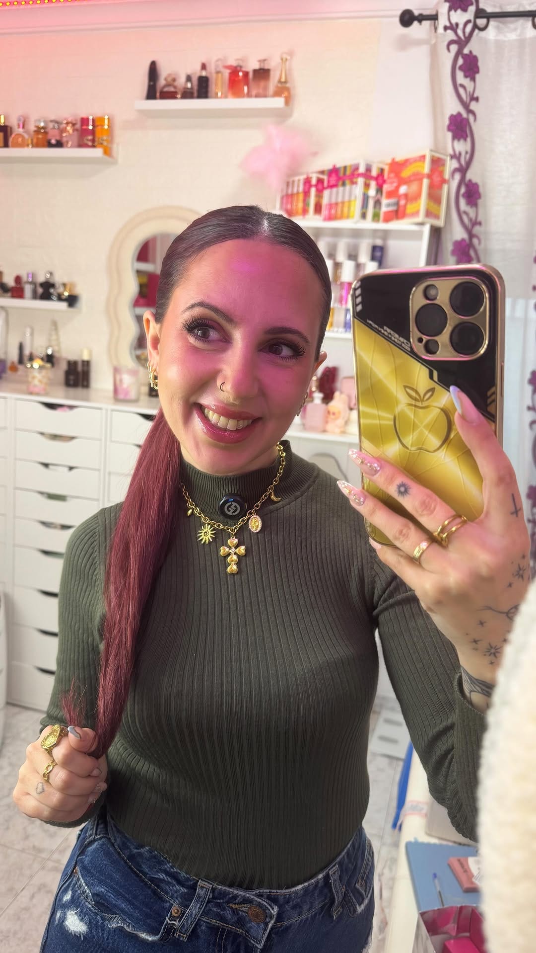 Post 2 by Isa Sanchez on Instagram (video)