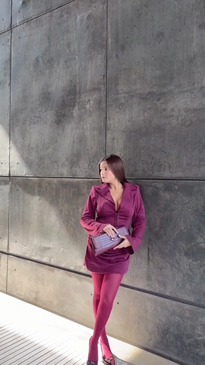 Post 3 by Jiya Basantani 🤎 on Instagram (video)
