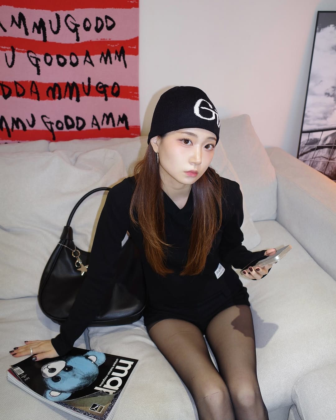 Post 8 by 𝖱𝖨𝖭𝖨 (리니) on Instagram (carousel)