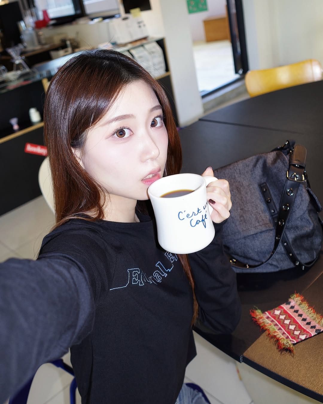 Post 9 by 𝖱𝖨𝖭𝖨 (리니) on Instagram (carousel)