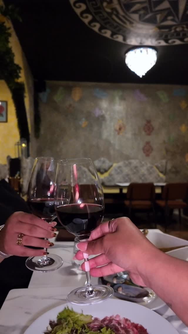 Post 7 by Las Antojás™️ 👅 Food bloggers on Instagram (video)
