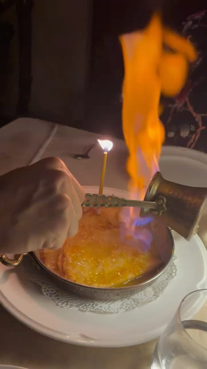 Post 2 by Las Antojás™️ 👅 Food bloggers on Instagram (video)