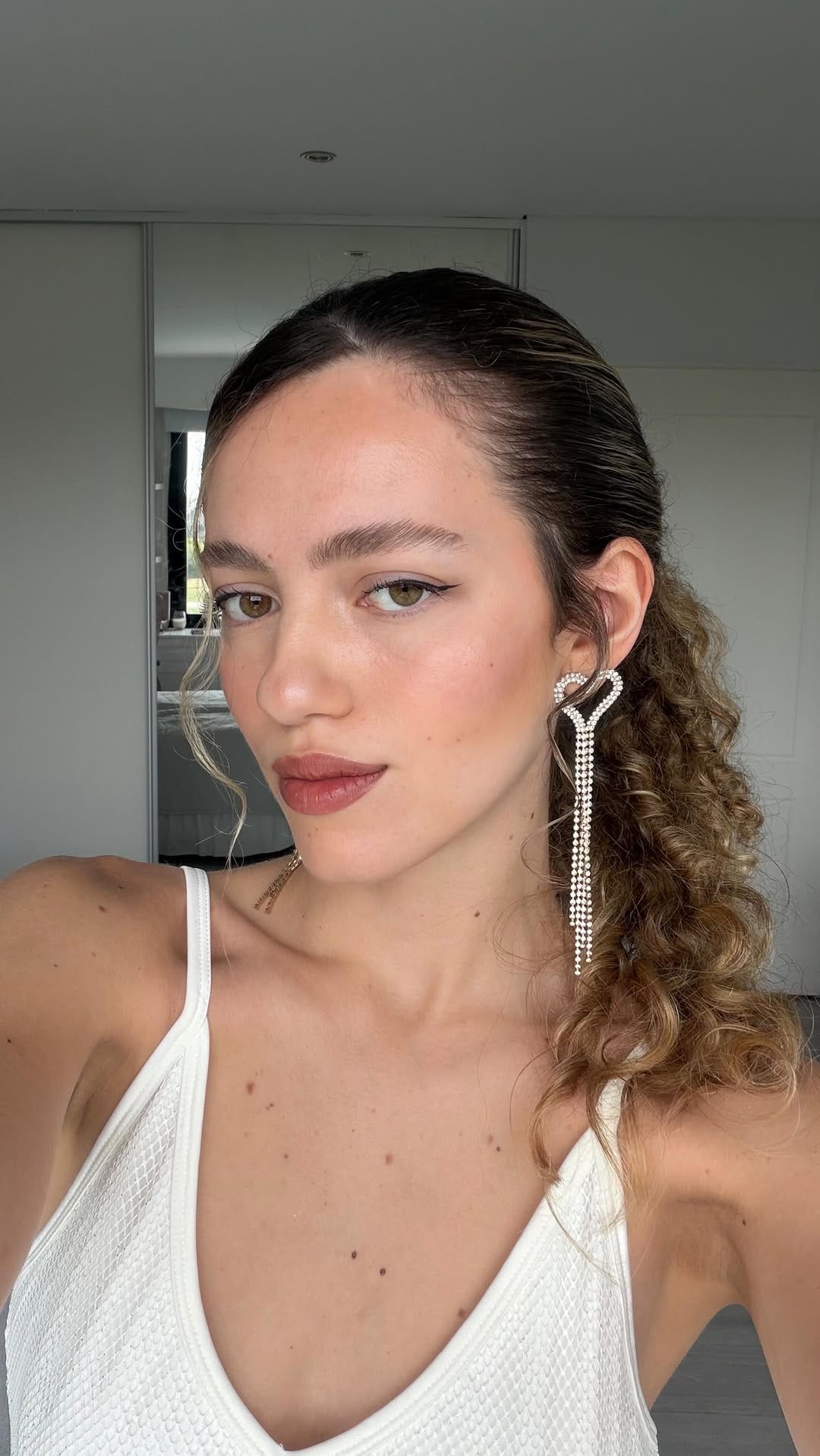 Post 2 by Lara🎀 on Instagram (video)