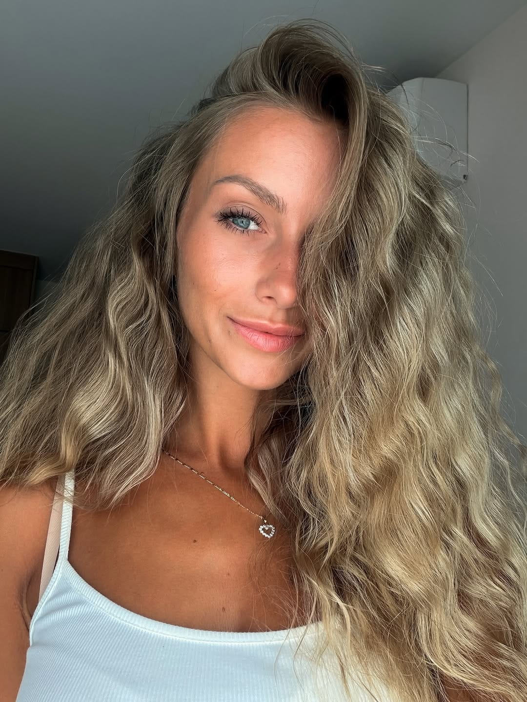 Post 8 by 𝐒𝐚𝐧𝐝𝐫𝐚 𝐒𝐭𝐚𝐬𝐳𝐞𝐰𝐬𝐤𝐚 on Instagram (carousel)