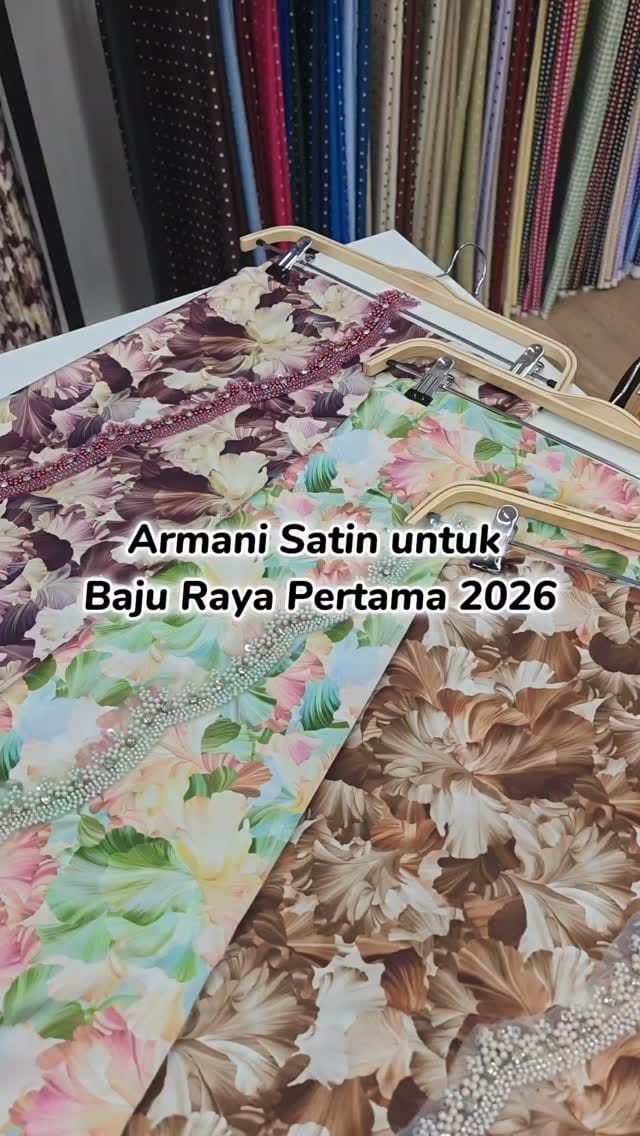 Post 2 by Kain pasang pilihan keluarga on Instagram (video)