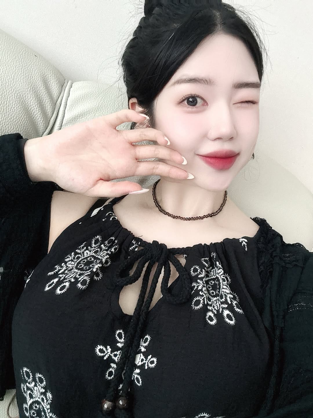 Post 10 by 천서린 on Instagram (carousel)