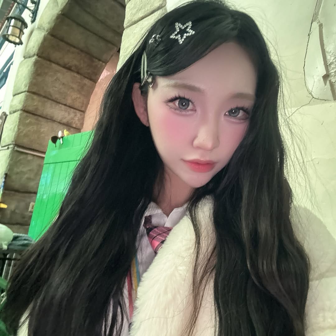 Post 1 by 율아 on Instagram (carousel)