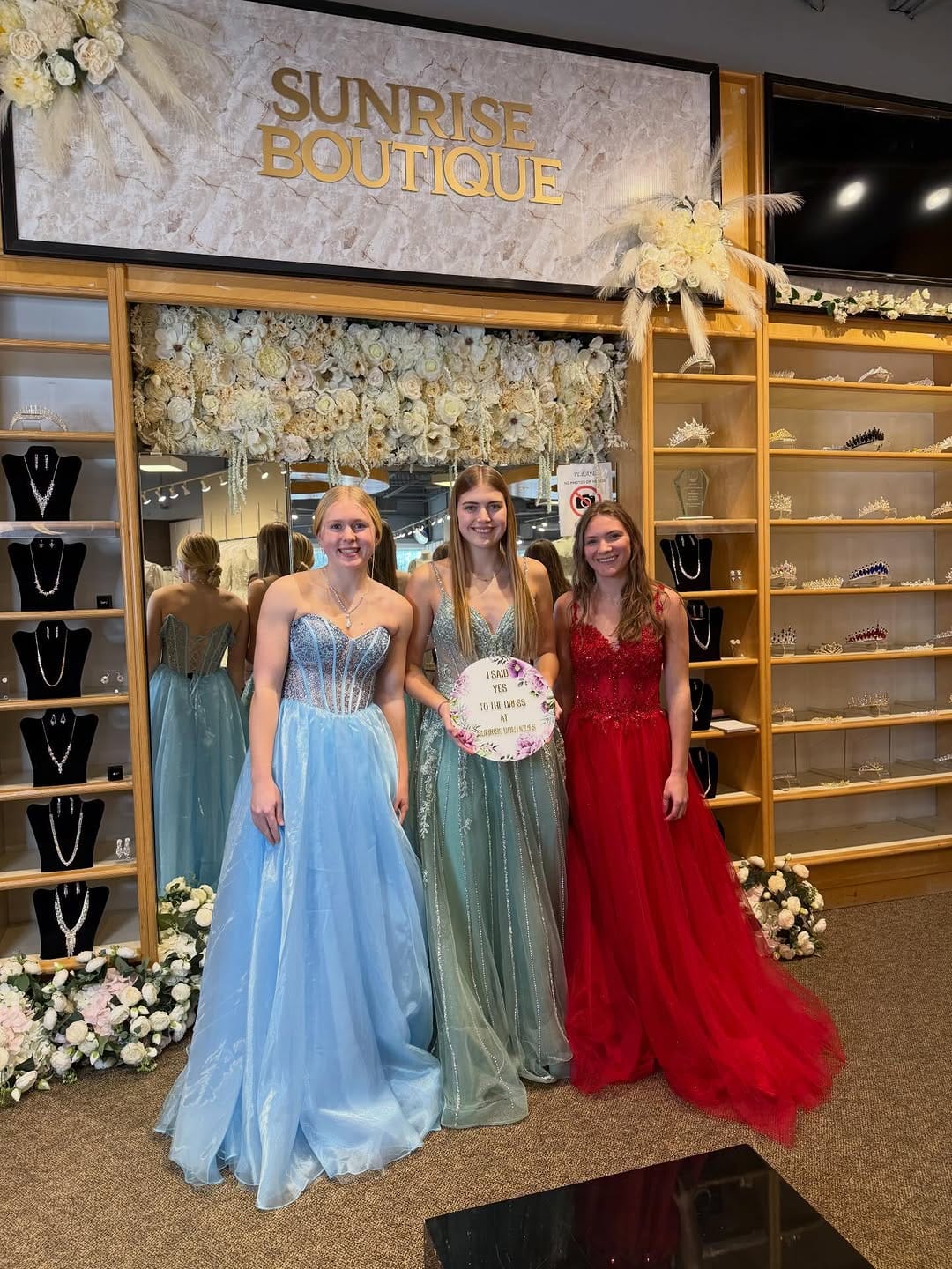 Post 7 by Sunrise Boutique on Instagram (image)