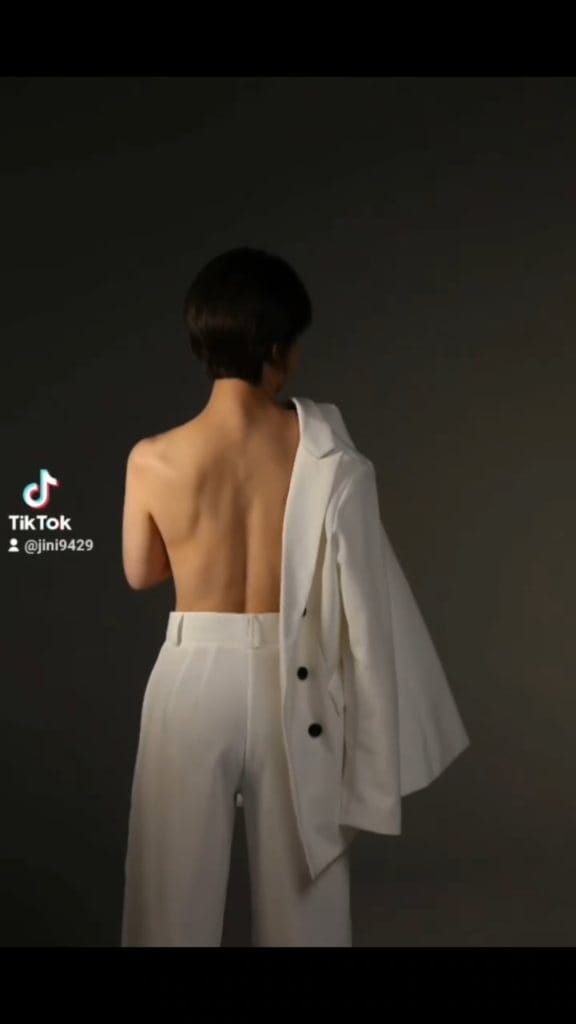 Post 10 by 미용실/부산미용실/경성대부경대미용실/헤어디자이너/지니원장 on Instagram (video)