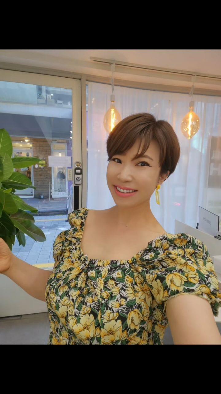 Post 4 by 미용실/부산미용실/경성대부경대미용실/헤어디자이너/지니원장 on Instagram (video)