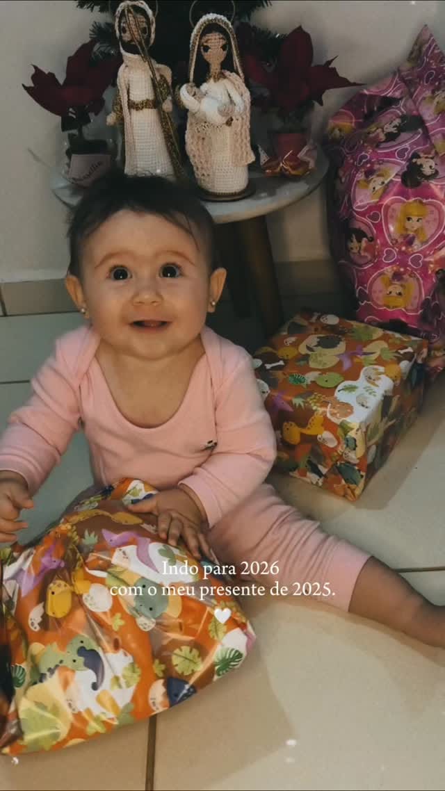 Post 3 by Paolla Santos on Instagram (video)