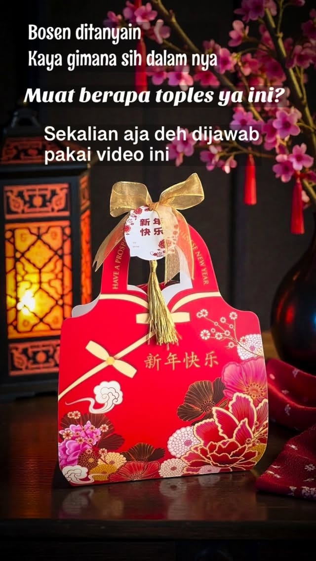 Post 2 by Sweety Pantry | box hampers imlek CNY ready stock on Instagram (video)
