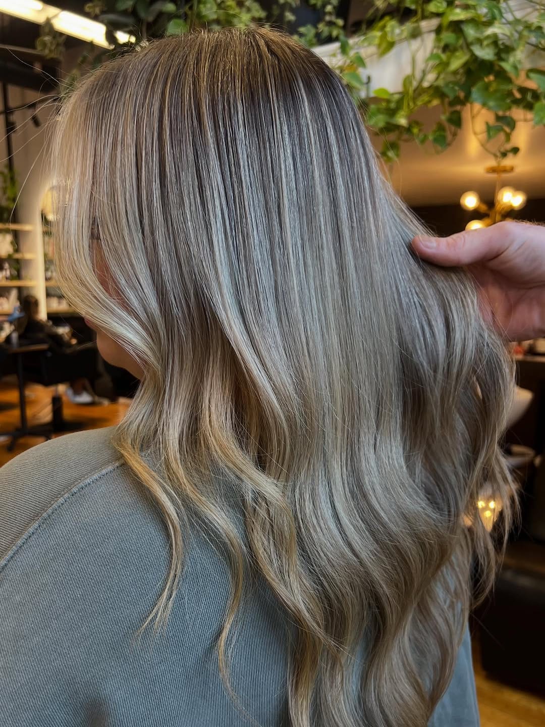 Post 7 by 𝗪𝗘𝗦𝗧𝗘𝗥𝗡 𝗠𝗔 𝗛𝗔𝗜𝗥 𝗦𝗔𝗟𝗢𝗡 on Instagram (image)