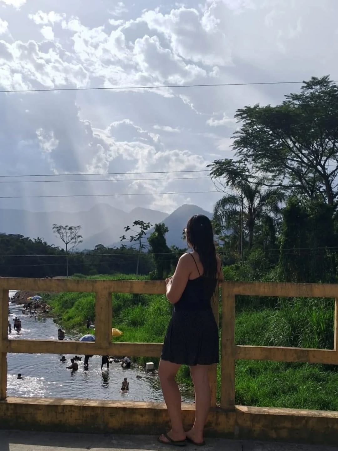 Post 7 by Brenda Santini | Influencer cristã on Instagram (carousel)