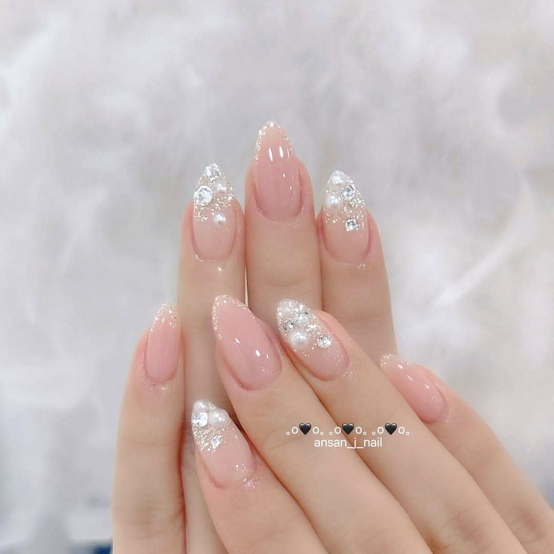 Post 1 by 안산제이네일 원장 이정화 | 미용예술학 전공 | 네일수강 on Instagram (image)