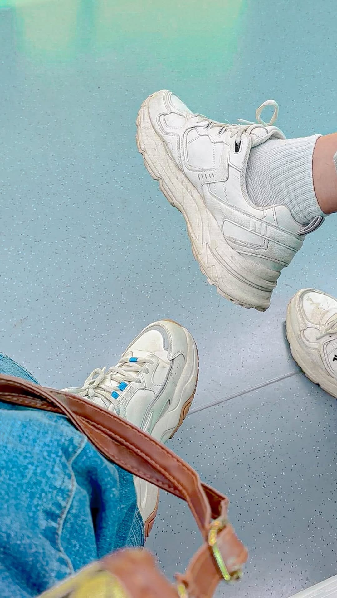 Post 4 by Ives Anne on Instagram (video)