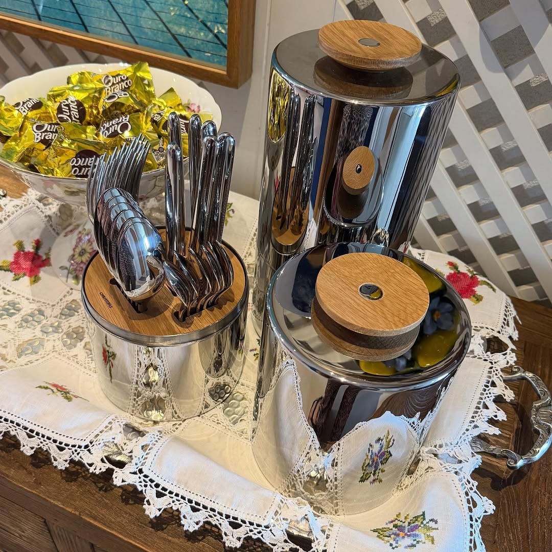 Post 1 by Fabiana Santos Home on Instagram (carousel)