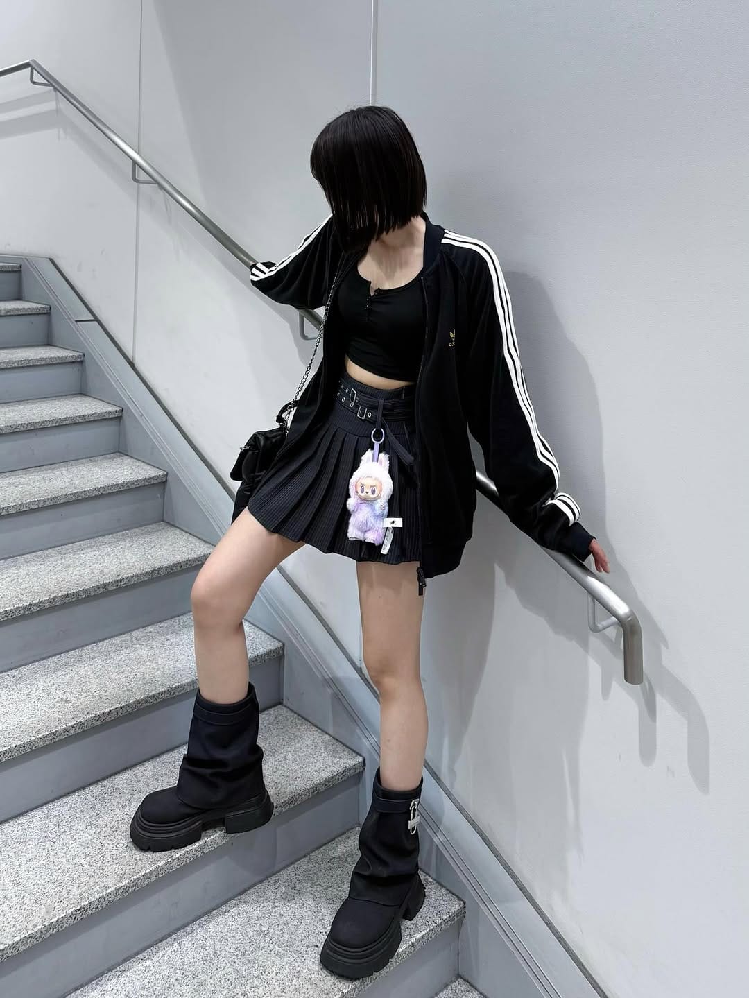 Post 1 by 라무 韓国ファッション on Instagram (image)