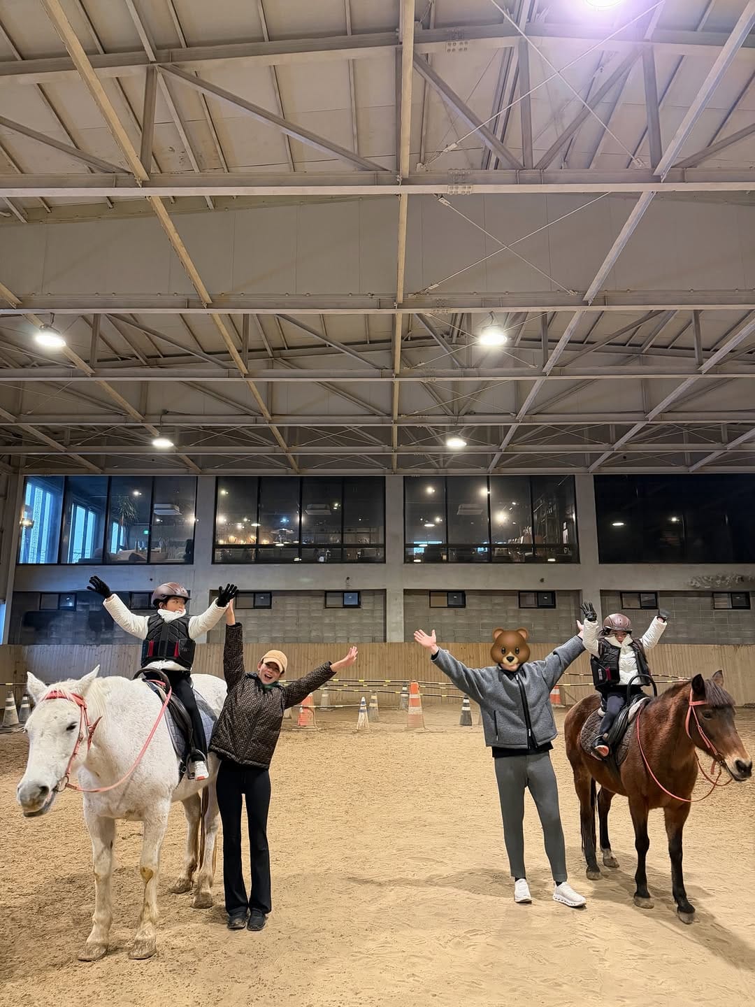 Post 2 by 심수현 SOOHYEON on Instagram (carousel)