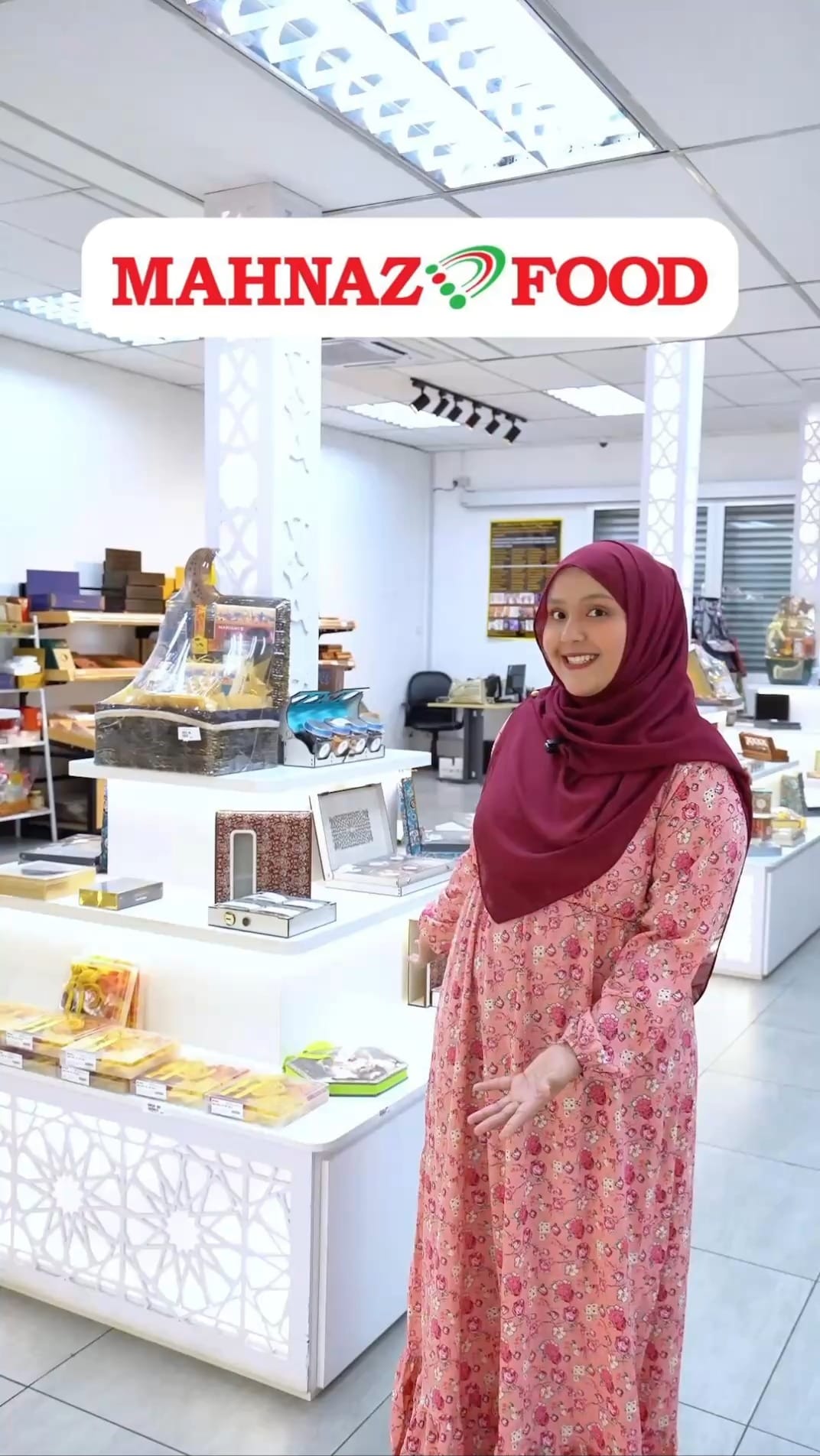 Post 3 by Mahnaz Food on Instagram (video)