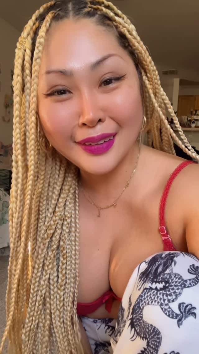 Post 7 by Leelee’s Lit Life on Instagram (video)
