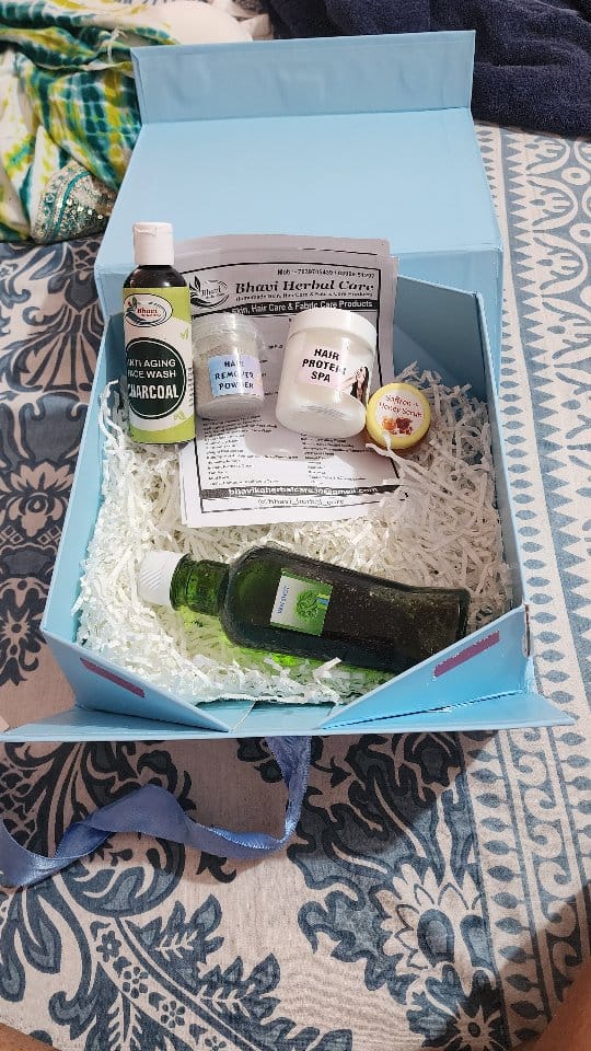 Post 2 by Shripa Aditya | Digital Creator | Skincare Enthusiast on Instagram (video)