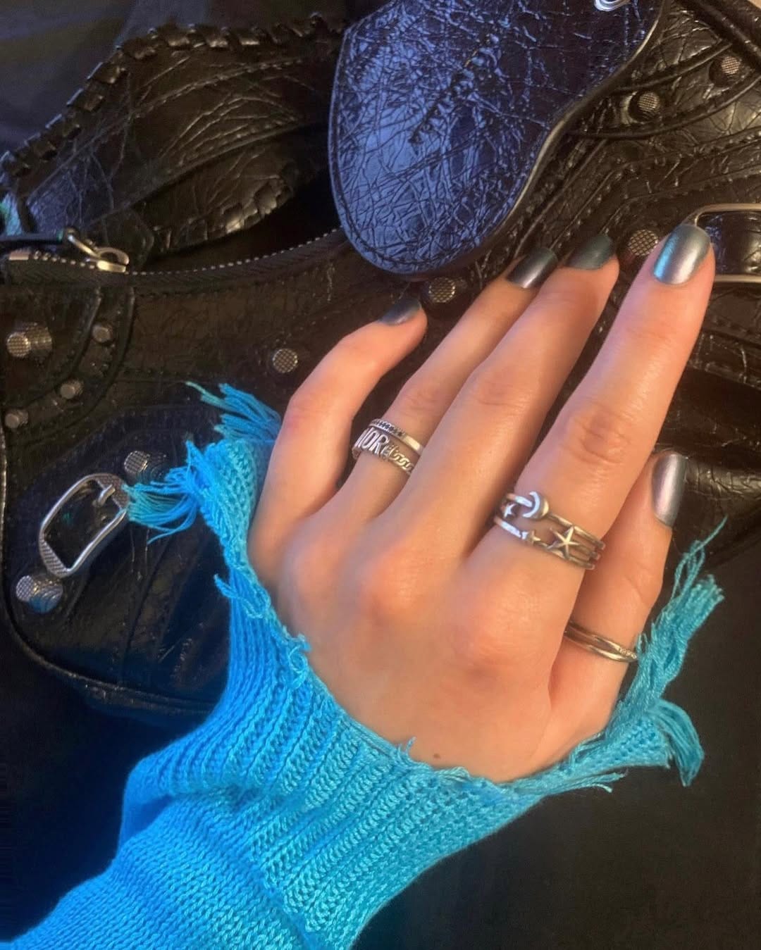 Post 10 by Kim Xeuse Nia on Instagram (carousel)