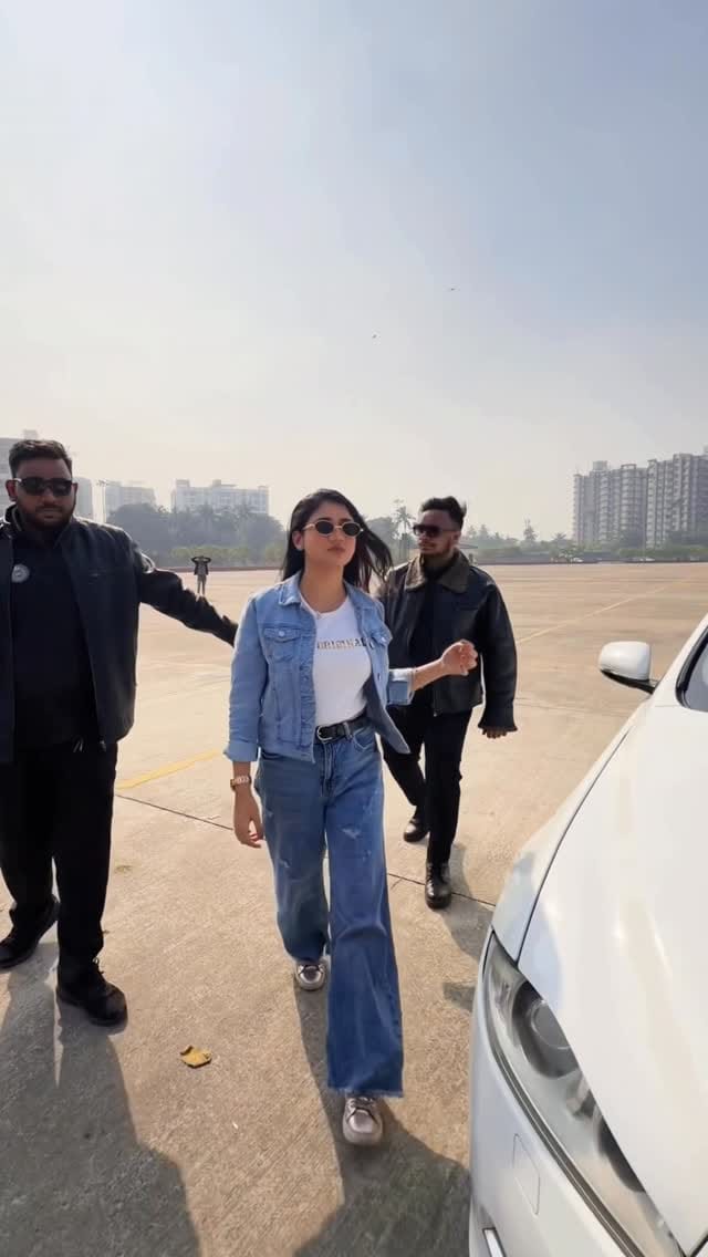 Post 2 by Ankita Mondal on Instagram (video)