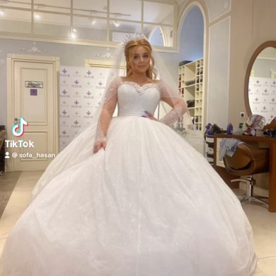 Post 6 by Sofanın xatıresı🦋🦋🦋🦋🦋 on Instagram (video)