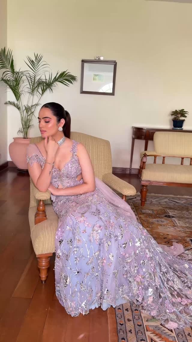 Post 9 by Deepanjali l Bridal Makeup Artist I Roorkee I Delhi on Instagram (video)