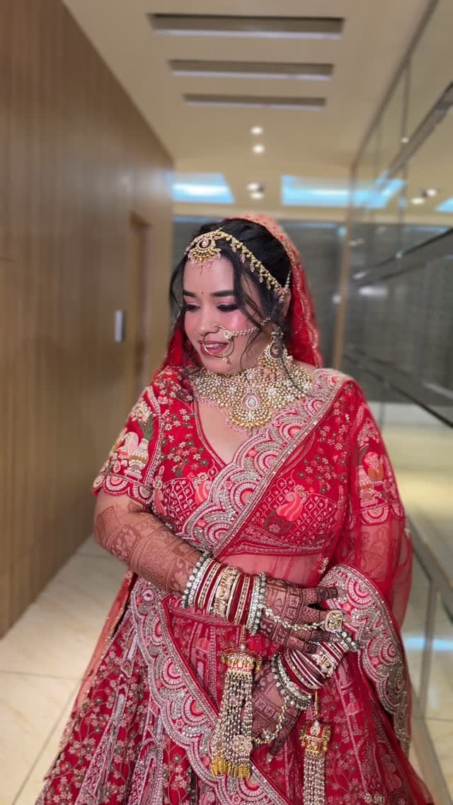 Post 2 by Deepanjali l Bridal Makeup Artist I Roorkee I Delhi on Instagram (video)