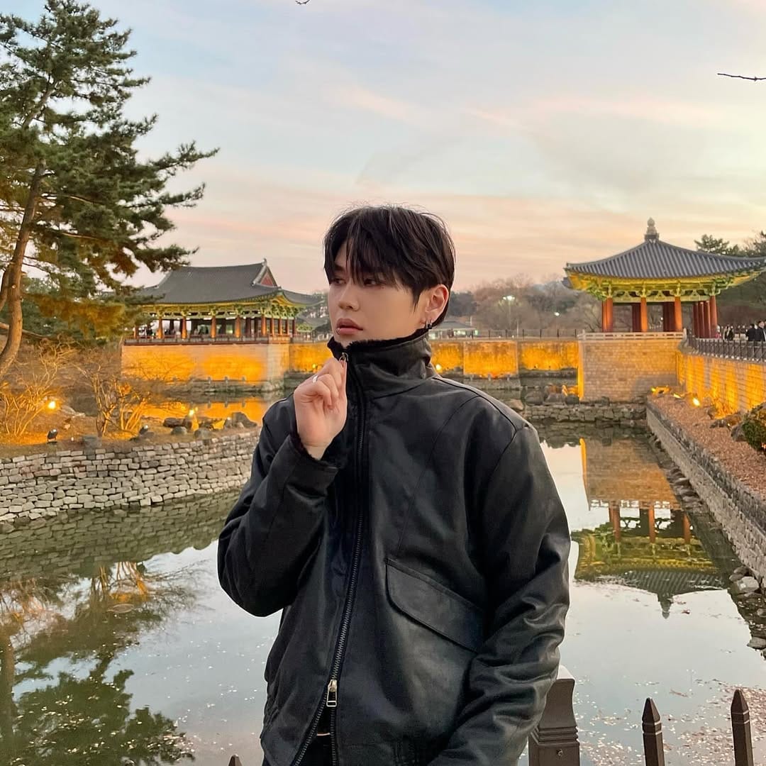 Post 4 by 한정훈(Yuuki, ゆうき) on Instagram (carousel)