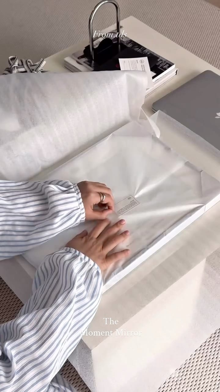 Post 4 by 프롬 티디에스 on Instagram (video)