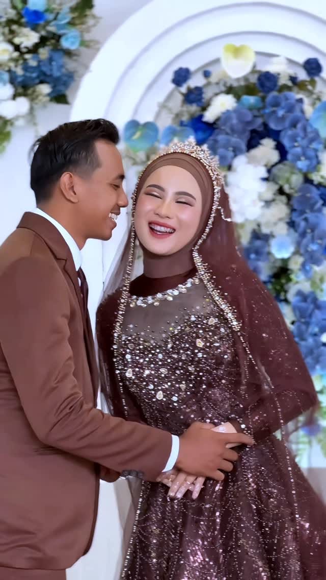 Post 2 by M A K E U P  A R T I S T on Instagram (video)