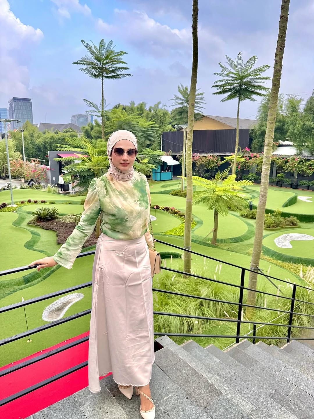 Post 6 by shela Nezam on Instagram (carousel)