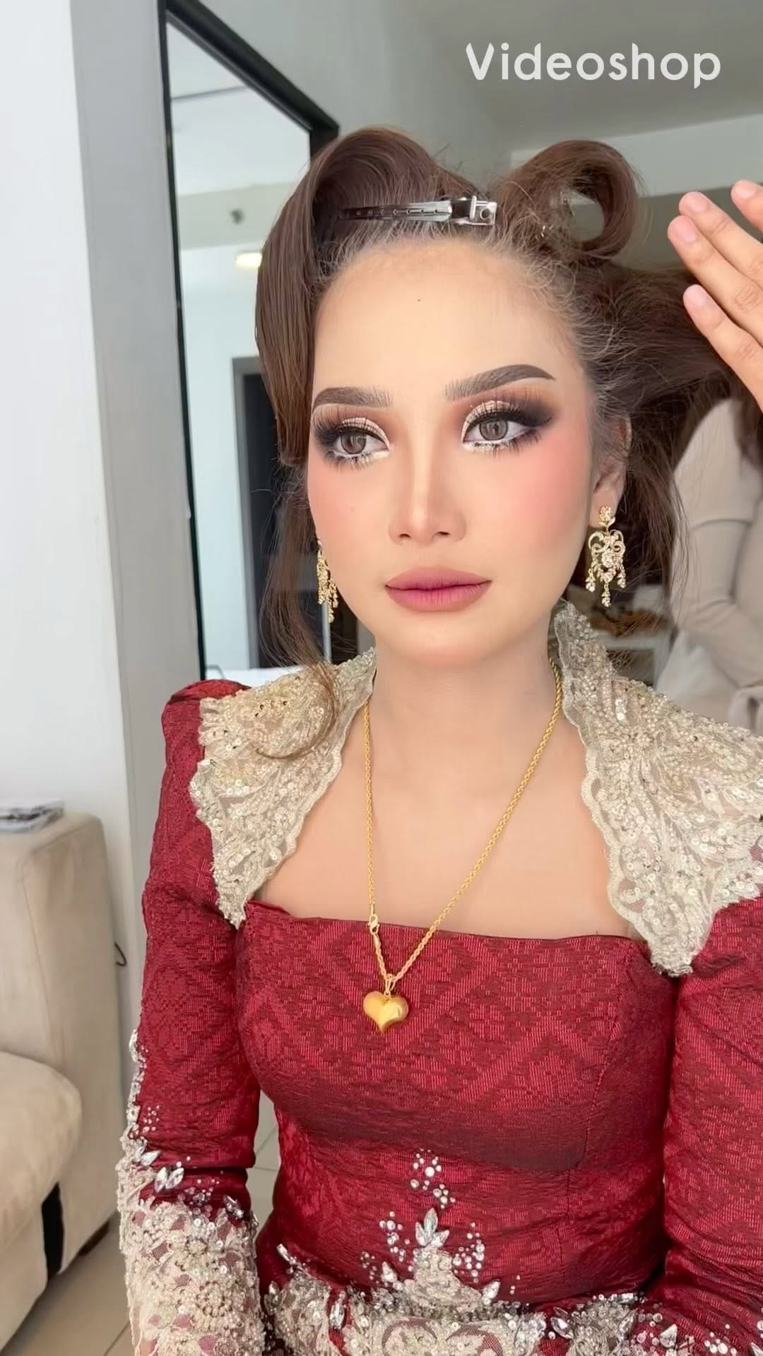 Post 9 by By ZURA TAHIR MUA KUALA LUMPUR on Instagram (video)