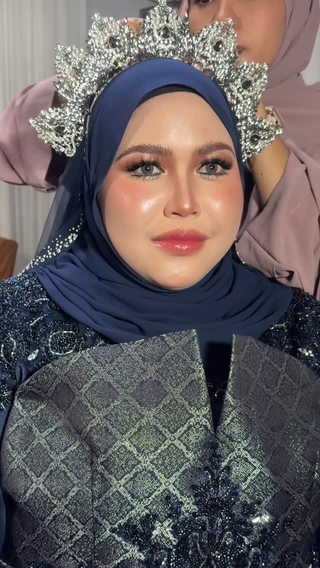 Post 5 by By ZURA TAHIR MUA KUALA LUMPUR on Instagram (video)