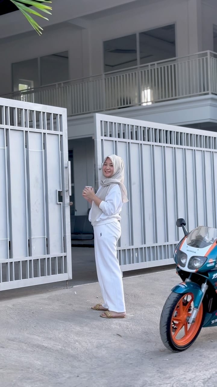 Post 2 by SQ Mawardani on Instagram (video)