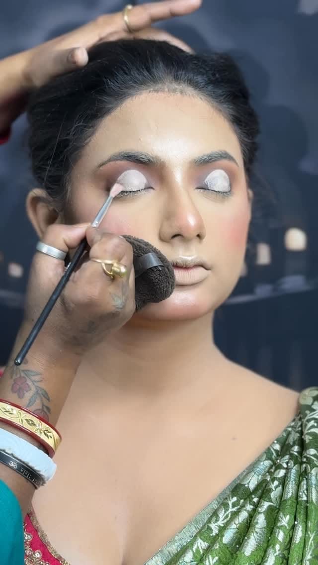 Post 7 by Puja Das Best Makeup Artist In India on Instagram (video)