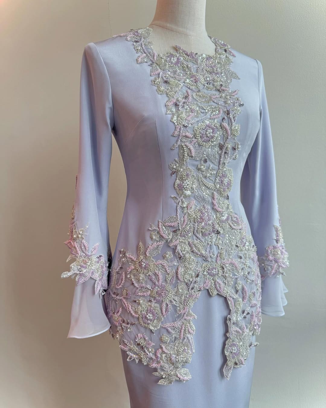 Post 6 by Merah Jambu- Timeless & classy❤️ on Instagram (image)