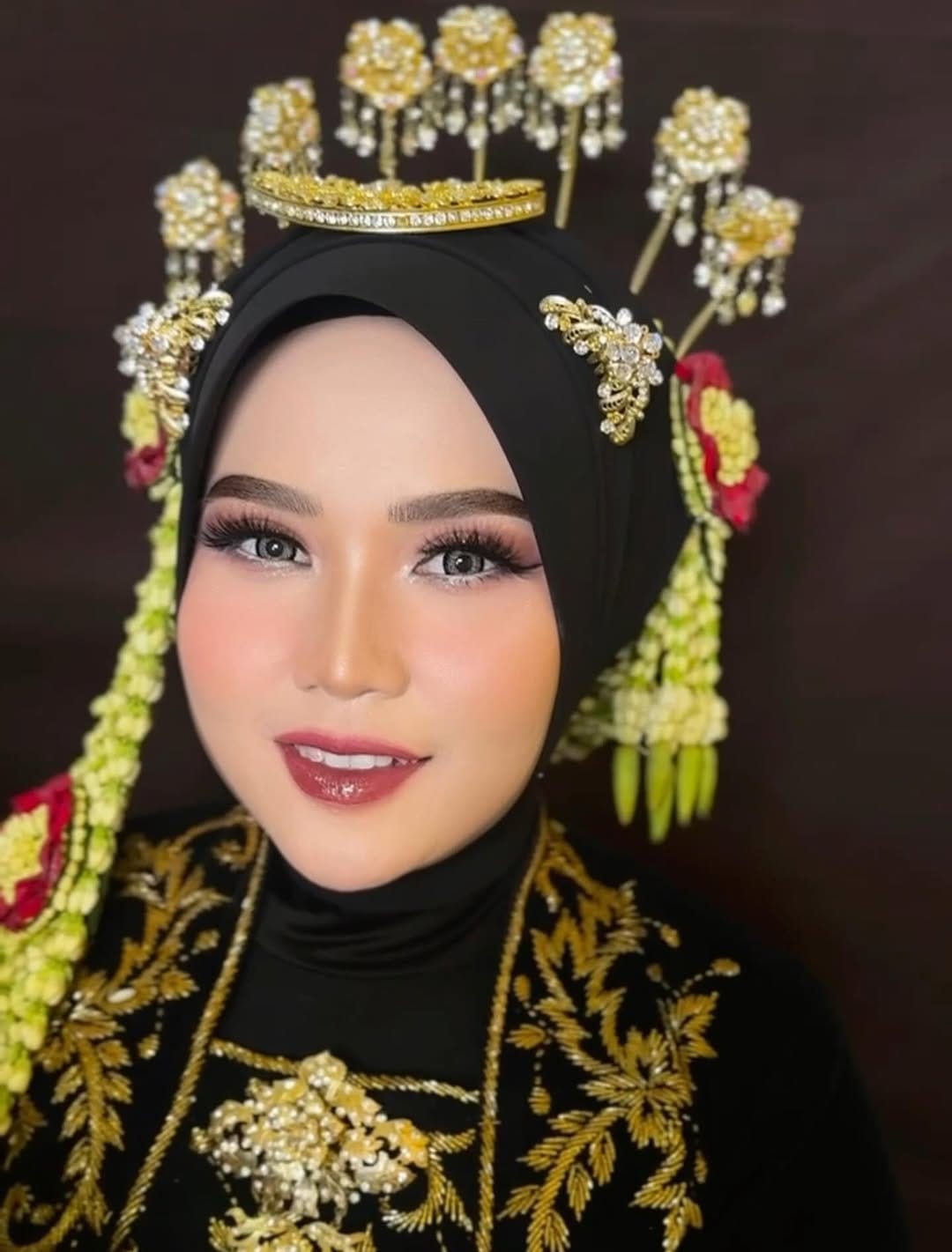 Post 4 by MUA Bogor on Instagram (image)