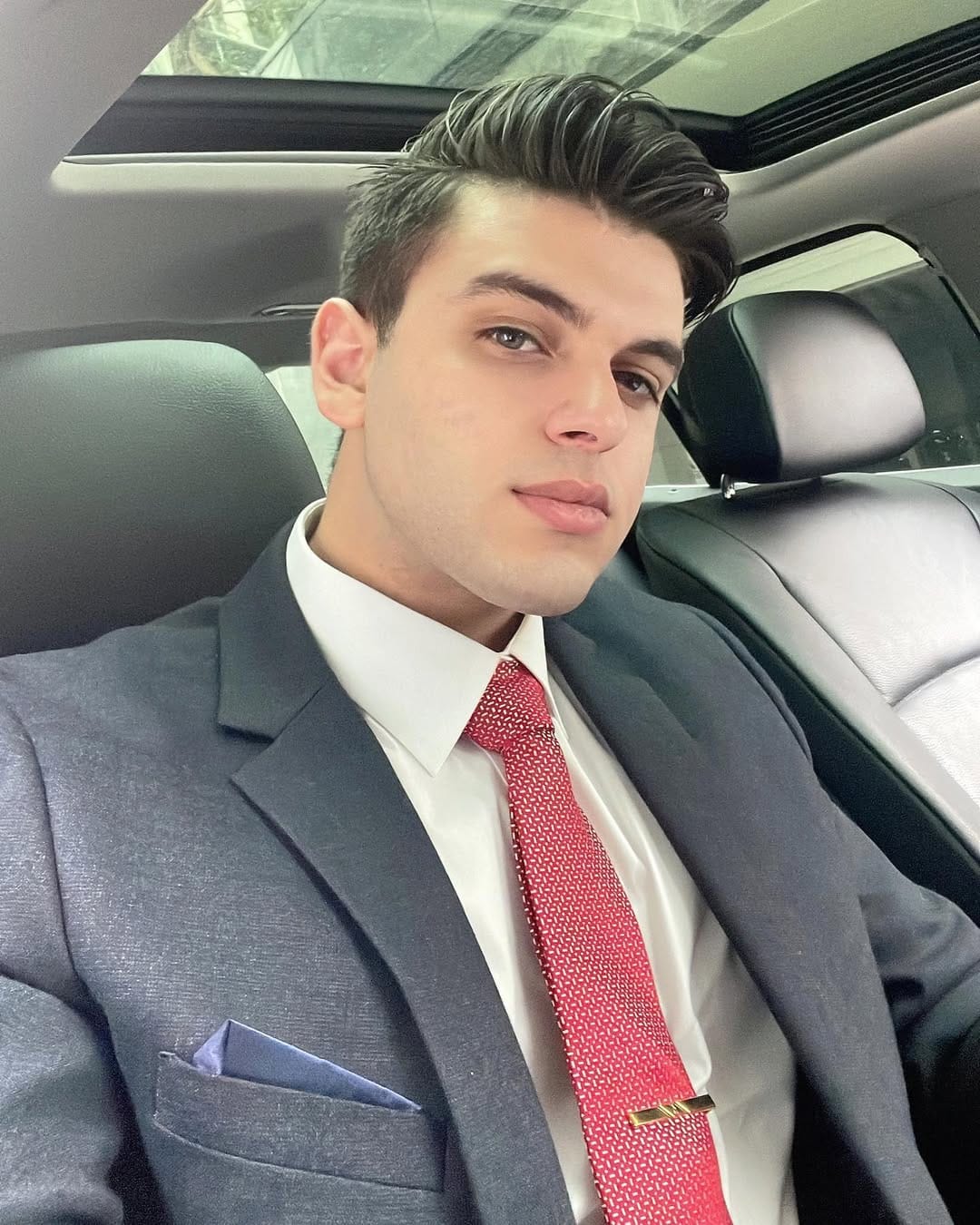 Post 5 by 이브라힘- Ibrahim Al Nuaimi - أبراهيم النعيمي on Instagram (image)