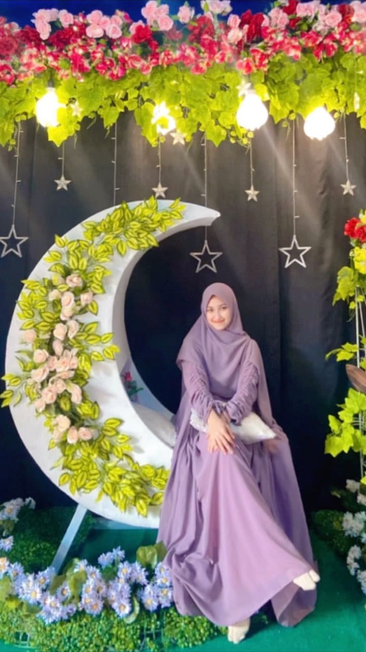Post 8 by إلا حلن on Instagram (video)