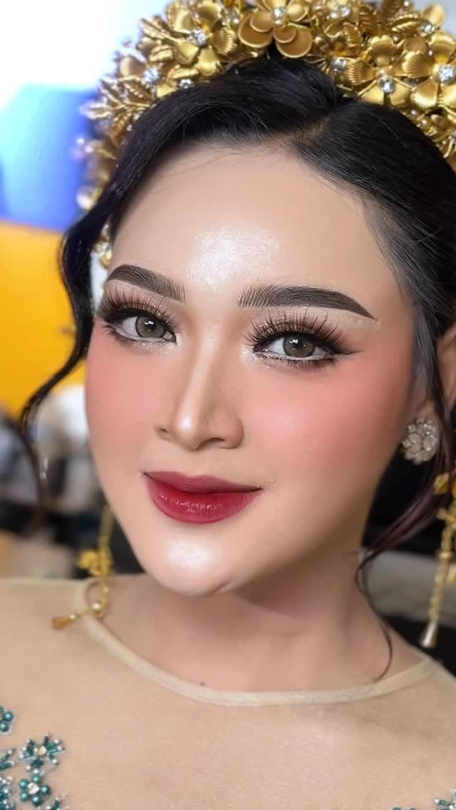 Post 8 by MUA JAKBAR DAN SEKITARNYA on Instagram (video)