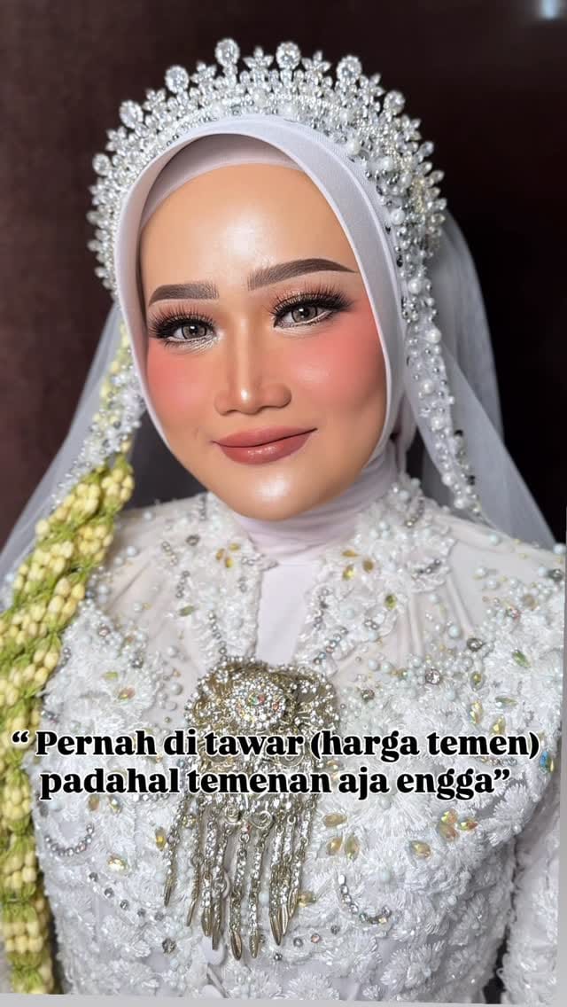 Post 1 by MUA JAKBAR DAN SEKITARNYA on Instagram (video)