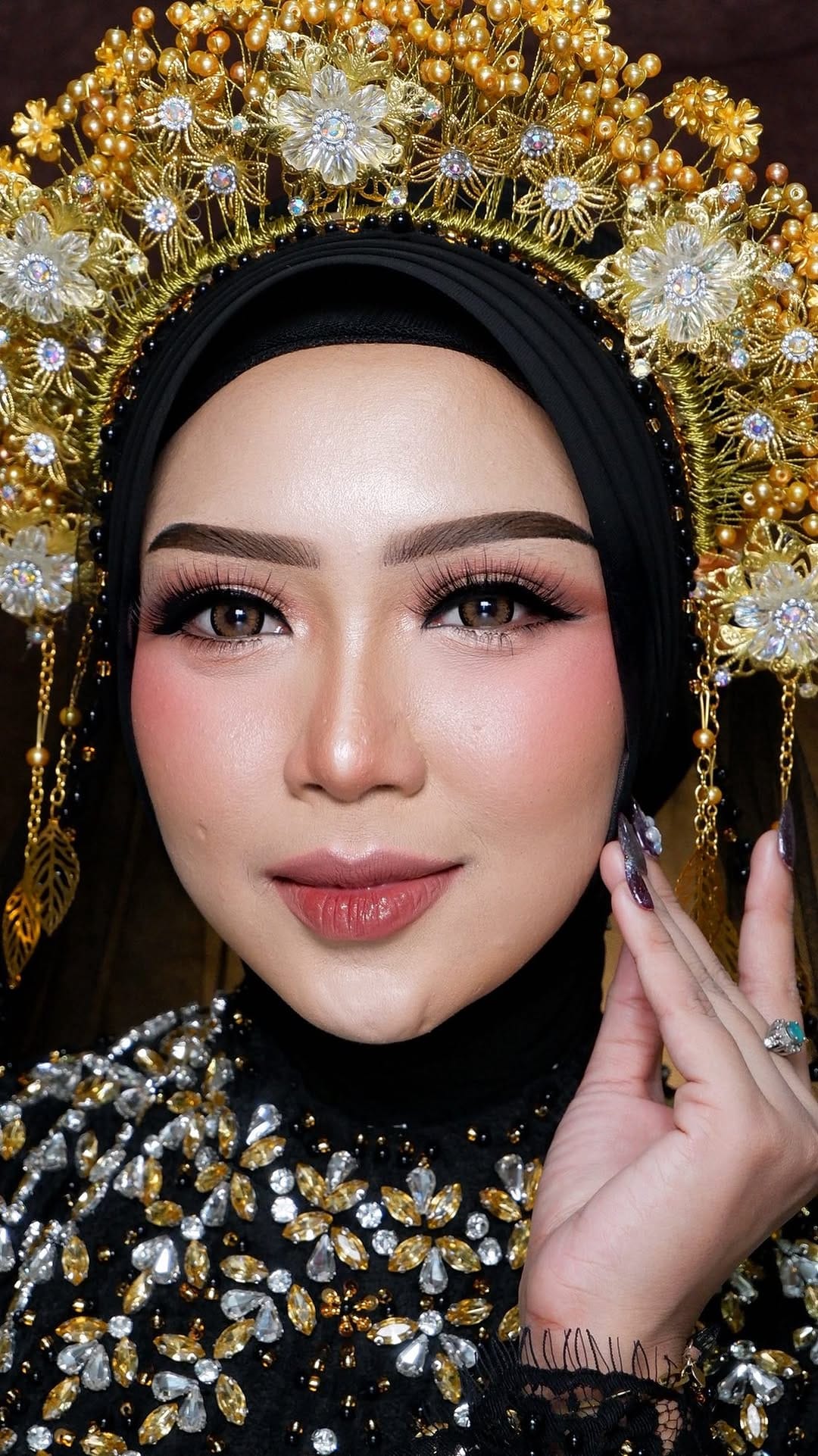 Post 9 by MUA JAKBAR DAN SEKITARNYA on Instagram (video)